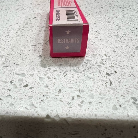 Jeffree Star Cosmetics Velour Liquid Lipstick Restraints 5.6ml - New In Box - Picture 2 of 3